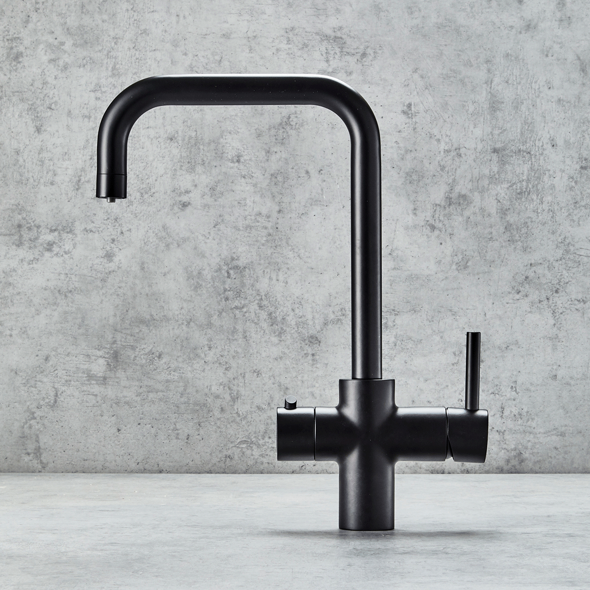 Verossi Matt Black Contemporary Side